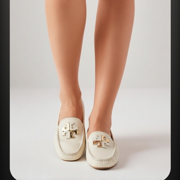 Tory Burch Lowell Driving Moc - Picture 2 of 12